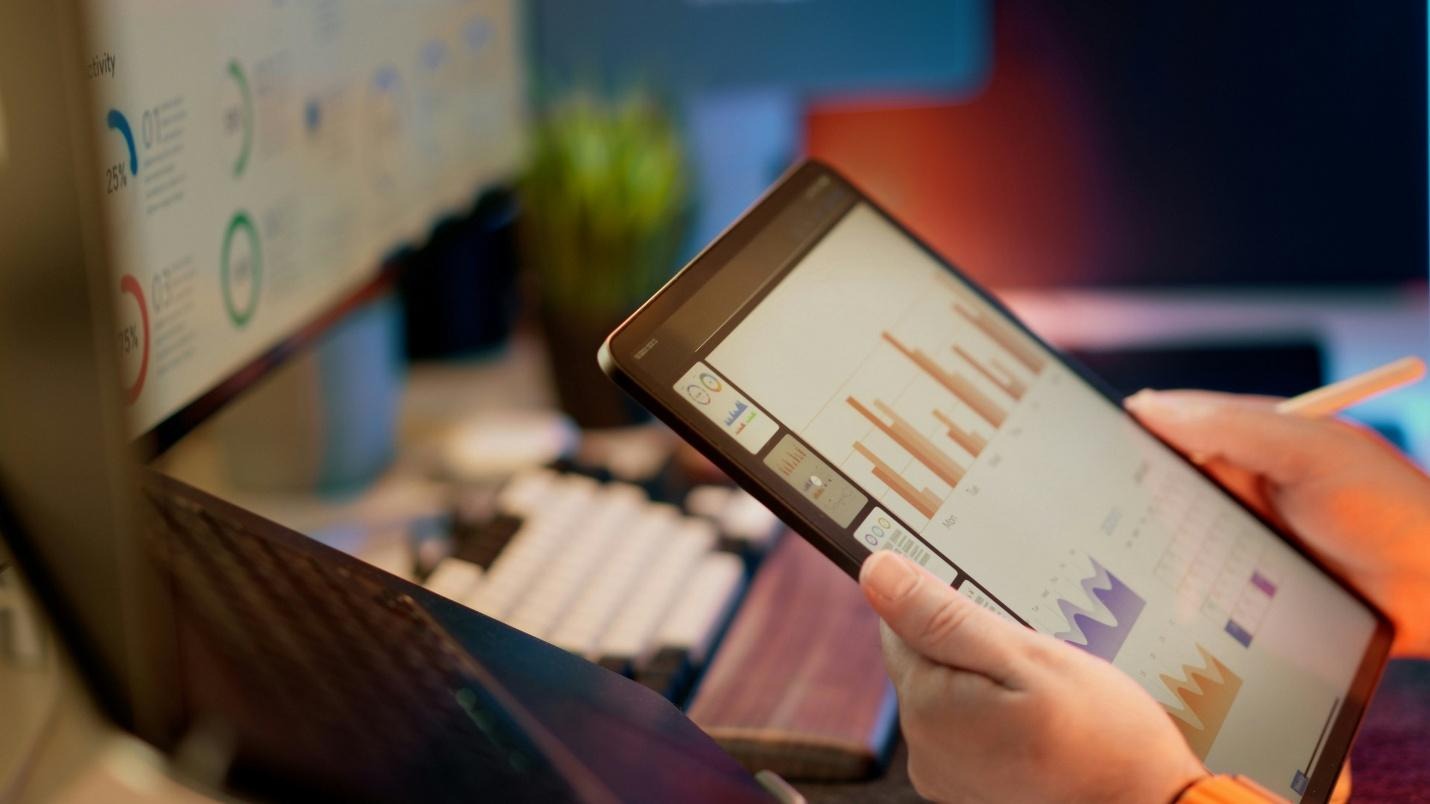 Pros and Cons of Investing in Account Payable Software